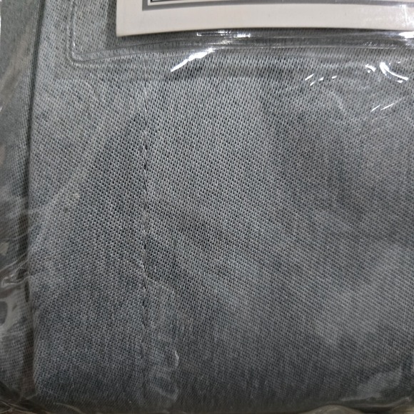 Wyndham Light Filtering Grommet Window Curtain‎ Panel in Grey 52" x 84" - Picture 2 of 4